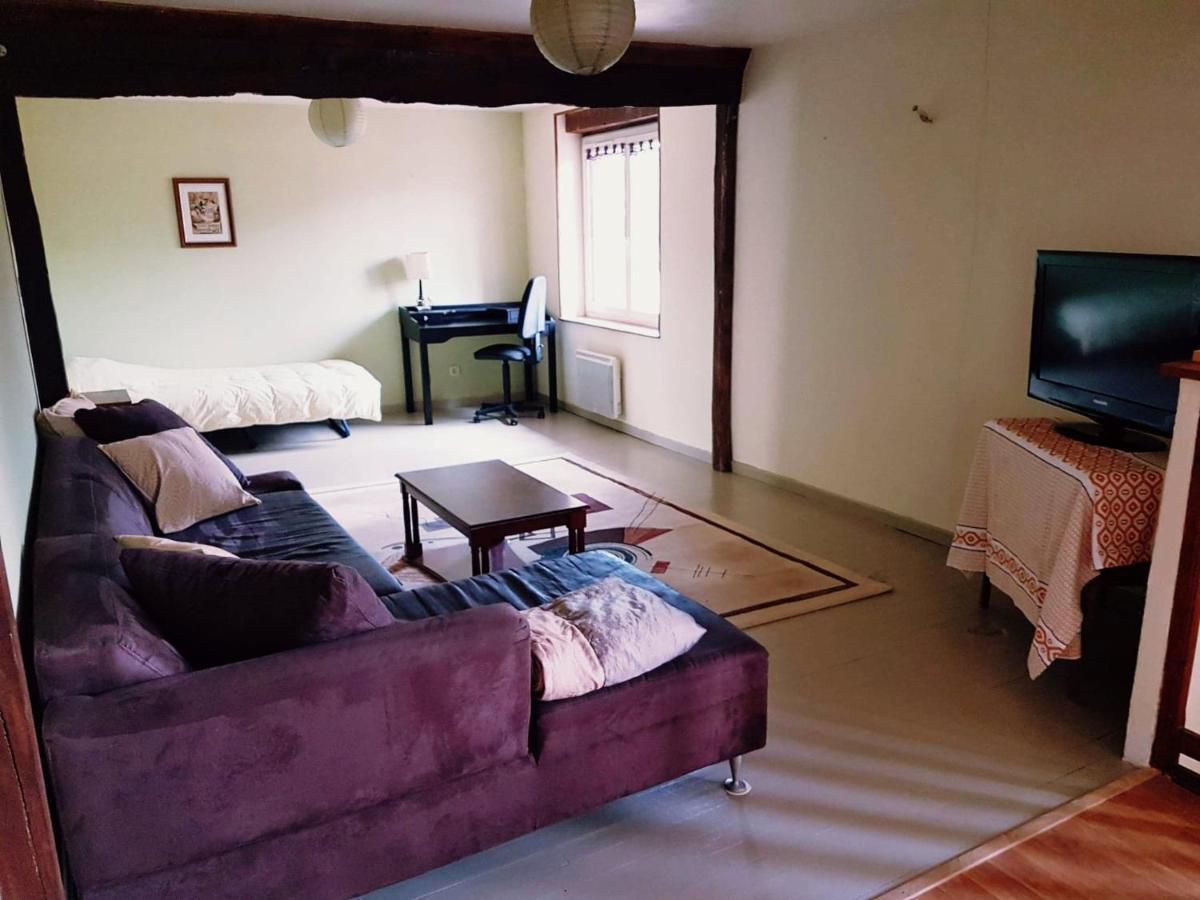 Gîte cosy 6 à 8 personnes Buffieres Extérieur photo